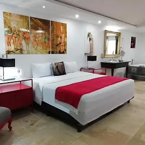Essenzia De Cancún
